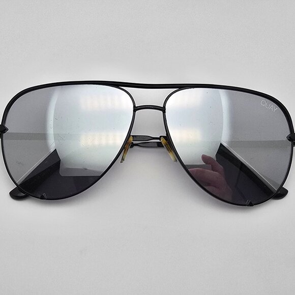 Quay Australia x Desi High Key Black Frame Silver Mirror Lens Aviator Sunglasses - Picture 14 of 16